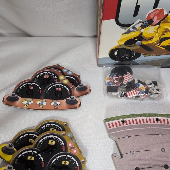 Moto Grand Prix High Speed Motorcycle Racing Board Game Nexus 2008 Complete - Picture 9 of 16